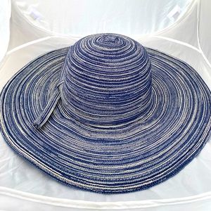 Women’s blue and cream sun hat